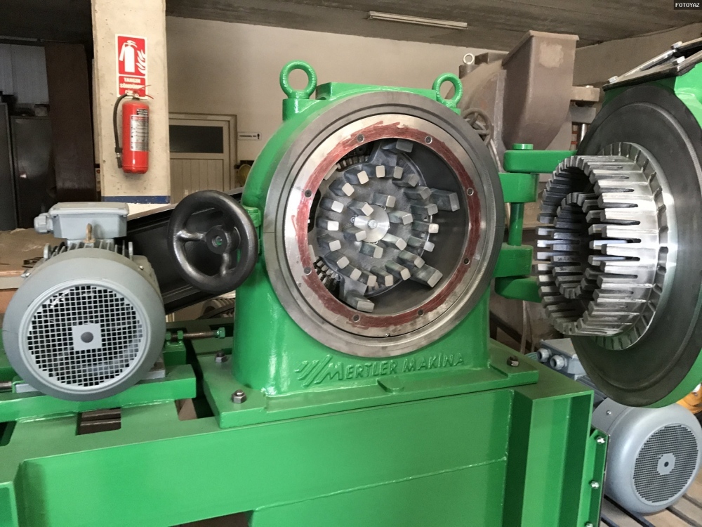 PD 500 Laboratory and Pilot Scale Pin Mill